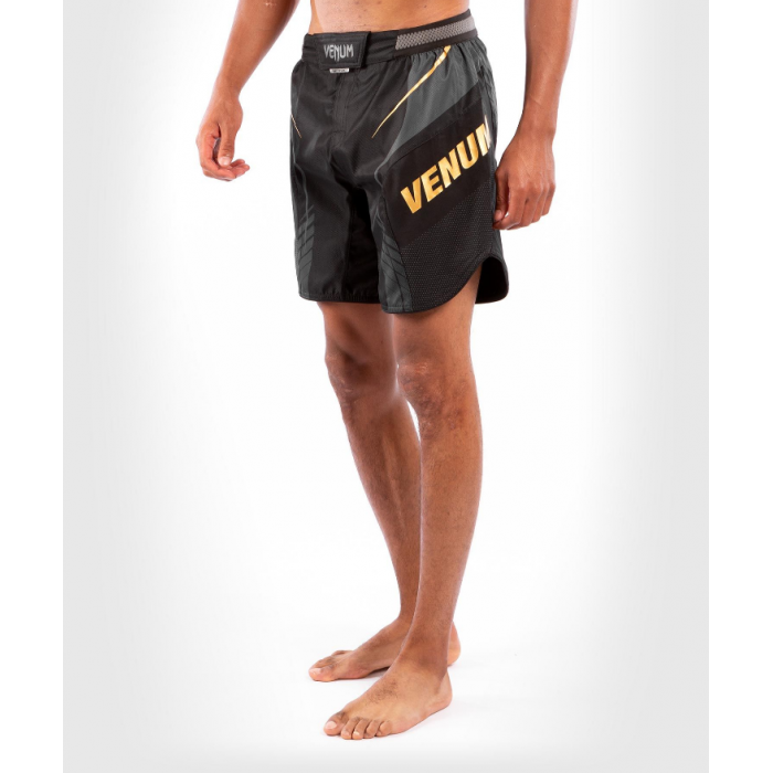 Шорти - Venum Athletics Fightshorts - Black/Gold ​